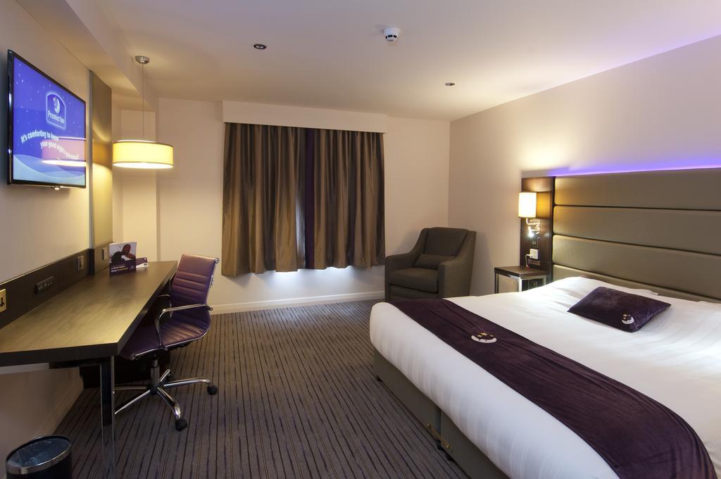 Premier Inn London Elstree / Borehamwood Hotel Exterior foto