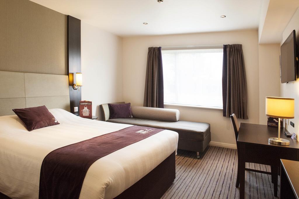 Premier Inn London Elstree / Borehamwood Hotel Zimmer foto