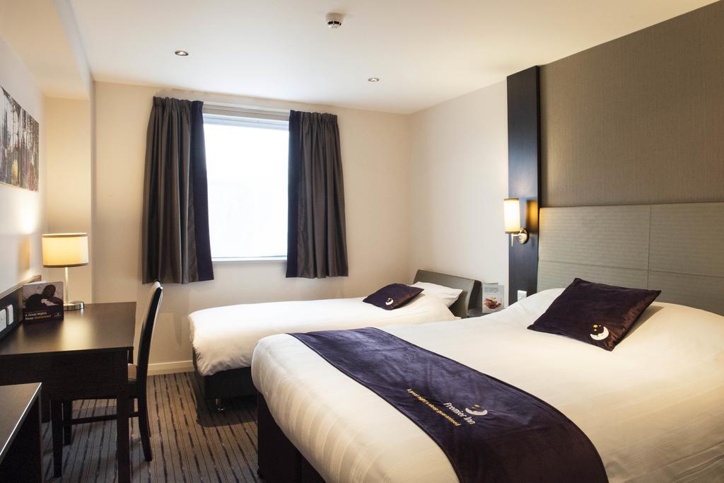 Premier Inn London Elstree / Borehamwood Hotel Zimmer foto